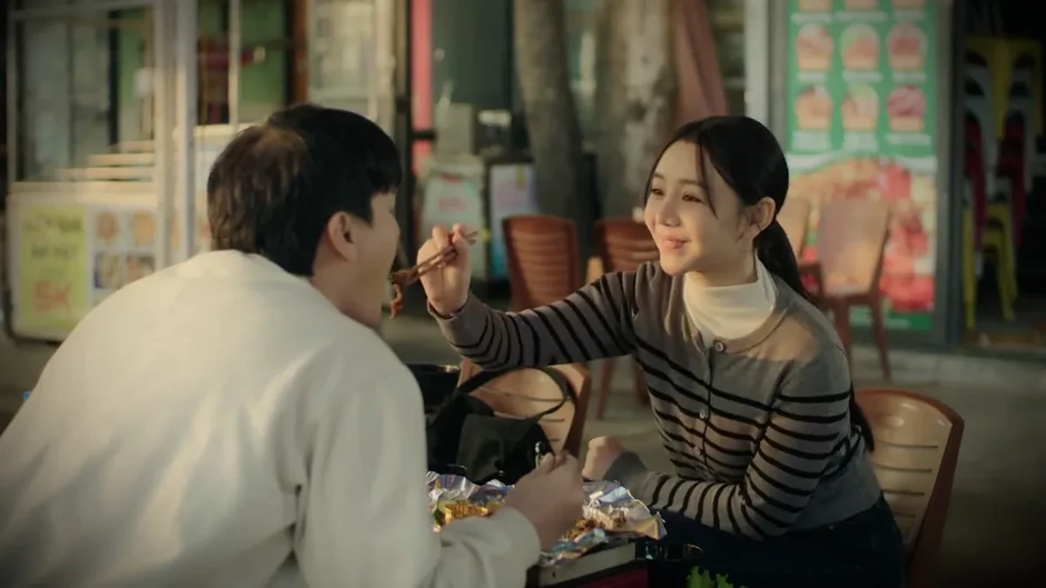 Bước chân vào đời: Cuộc hẹn hò đáng yêu của 'thiếu gia trong sáng' với Thương Bước chân vào đời: Cuộc hẹn hò đáng yêu của 'thiếu gia trong sáng' với Thương
