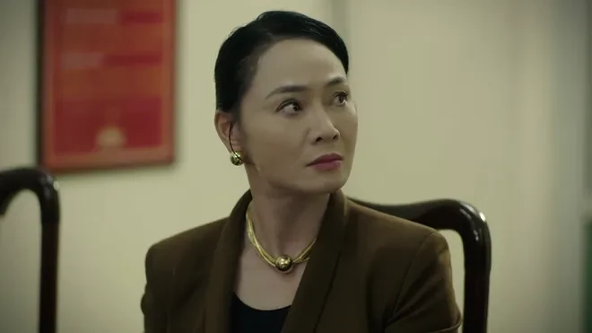 Bước chân vào đời - Tập 13: Bị mẹ Quân xúc phạm nặng nề, bà Thương đi cấp cứu Bước chân vào đời - Tập 13: Bị mẹ Quân xúc phạm nặng nề, bà Thương đi cấp cứu