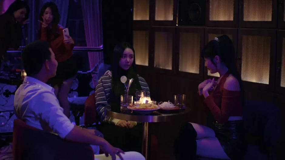 Bước chân vào đời - Tập 20: Trang cố tình 'đẩy thuyền' Lâm với chị Thương Bước chân vào đời - Tập 20: Trang cố tình 'đẩy thuyền' Lâm với chị Thương