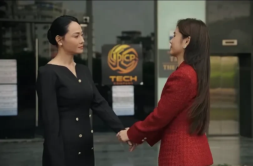 Bước chân vào đời - Tập 21: Linh ra sức lấy lòng bà Dung, sẵn sàng loại bỏ Trang Bước chân vào đời - Tập 21: Linh ra sức lấy lòng bà Dung, sẵn sàng loại bỏ Trang