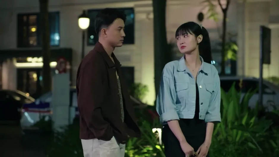 Bước chân vào đời - Tập 23: Linh chèn ép Trang, Dũng ra tay trừng trị? Bước chân vào đời - Tập 23: Linh chèn ép Trang, Dũng ra tay trừng trị?