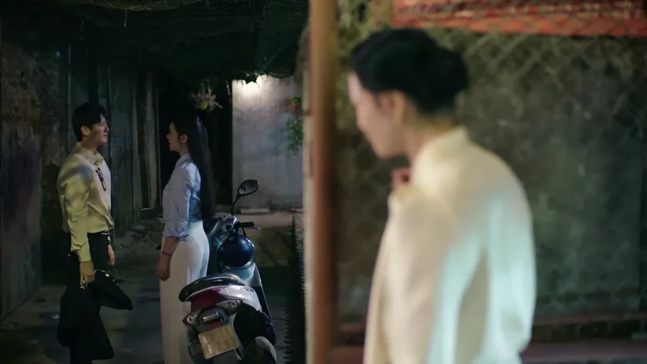 Bước chân vào đời - Tập 24: Bà Dung khóc vì hiểu tấm chân tình của Thương