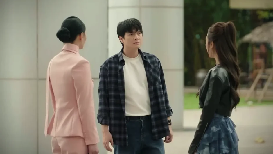 Bước chân vào đời - Tập 26: Thương đau xót khi biết Trang gài bẫy hãm hại Quân Bước chân vào đời - Tập 26: Thương đau xót khi biết Trang gài bẫy hãm hại Quân