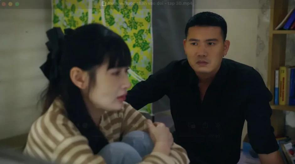 Bước chân vào đời - Tập 30: Trang hoảng loạn, sợ vào tù vì đánh người gây thương tích Bước chân vào đời - Tập 30: Trang hoảng loạn, sợ vào tù vì đánh người gây thương tích