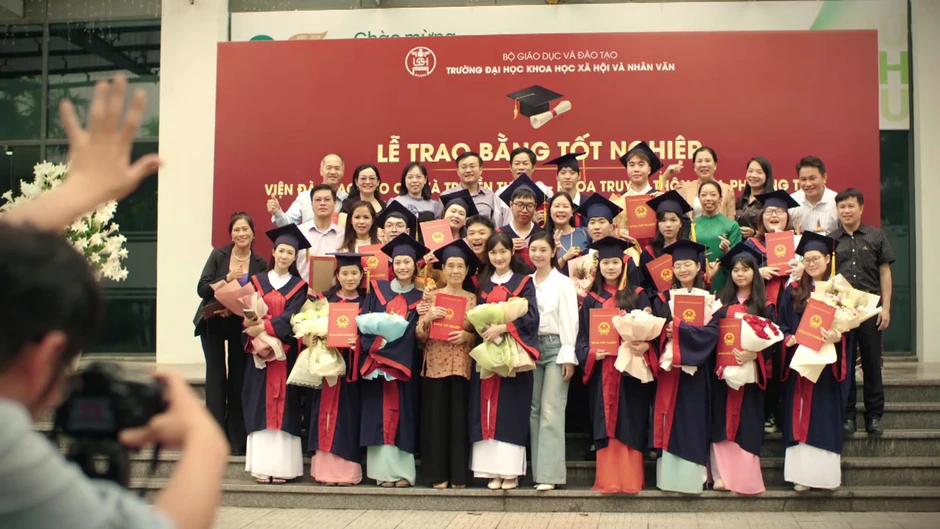 Bước chân vào đời - Tập 35: Hai bên gia đình Thương và Lâm háo hức gặp mặt Bước chân vào đời - Tập 35: Hai bên gia đình Thương và Lâm háo hức gặp mặt