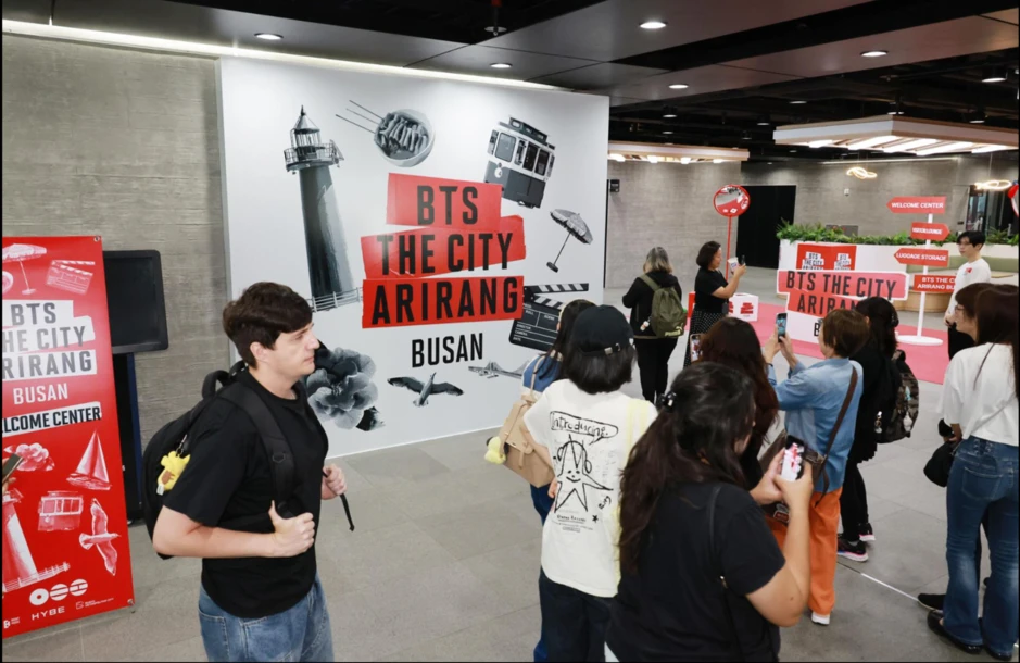 Busan: Không chỉ là một điểm dừng chân trong chuyến lưu diễn của BTS Busan: Không chỉ là một điểm dừng chân trong chuyến lưu diễn của BTS