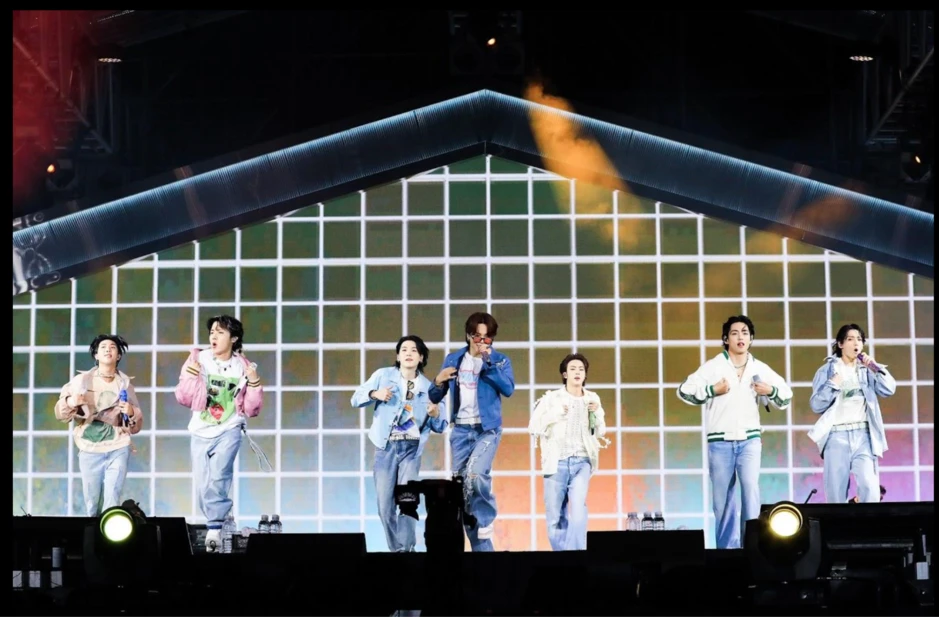 Busan: Không chỉ là một điểm dừng chân trong chuyến lưu diễn của BTS Busan: Không chỉ là một điểm dừng chân trong chuyến lưu diễn của BTS