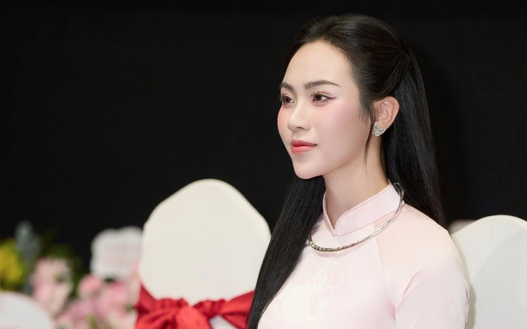 Ca khúc khiến Đặng Ngọc Anh và cô giáo Nguyễn Khánh Ly "từ mặt" nhau 2 lần Ca khúc khiến Đặng Ngọc Anh và cô giáo Nguyễn Khánh Ly "từ mặt" nhau 2 lần