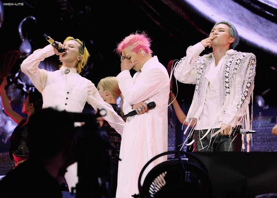 Ca sĩ ế nhất showbiz bị "bơ đẹp" giữa concert