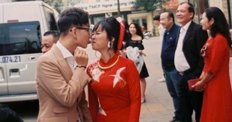 Ca sĩ Hoàng Dũng bất ngờ tiết lộ đã lấy vợ 6 năm trước