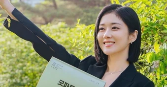 Cái chết bí ẩn của nhân viên công ty quản lý Jang Nara rúng động Hàn Quốc