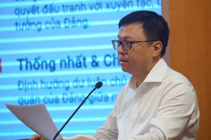 Cán bộ, đảng viên phải nêu gương về đạo đức, văn hóa Cán bộ, đảng viên phải nêu gương về đạo đức, văn hóa
