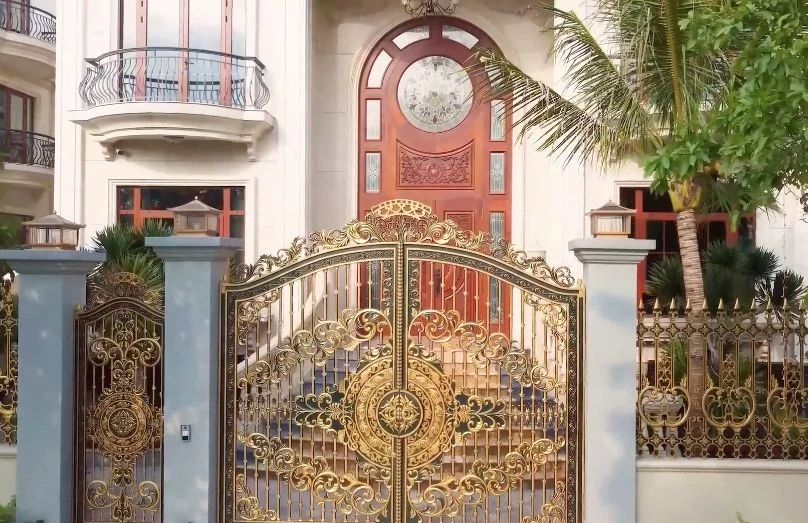 Căn nhà 3 tầng của NS Việt Hương Căn nhà 3 tầng của NS Việt Hương
