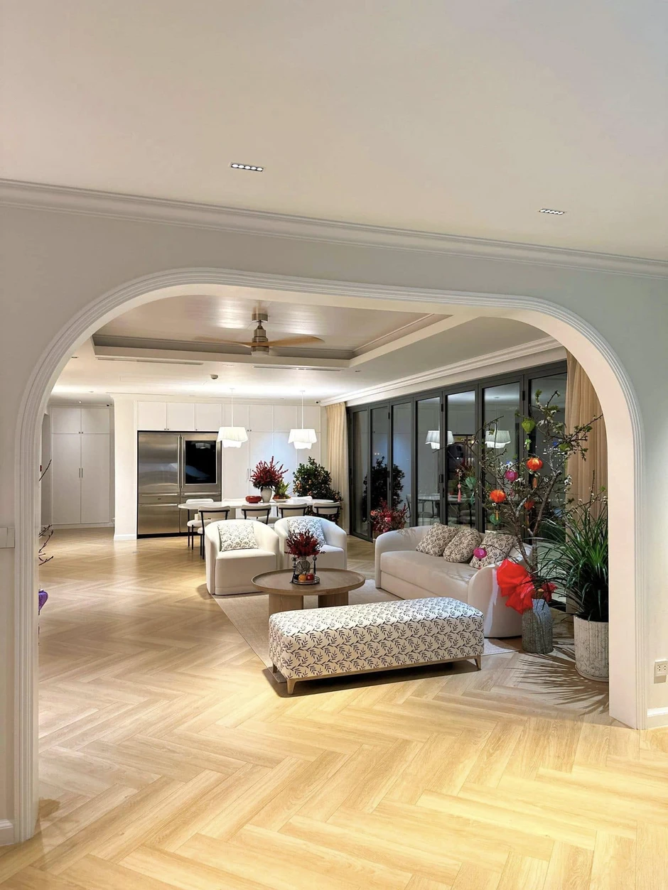 Căn nhà hơn 300m2 của vợ chồng Hoa hậu Đặng Thu Thảo Căn nhà hơn 300m2 của vợ chồng Hoa hậu Đặng Thu Thảo