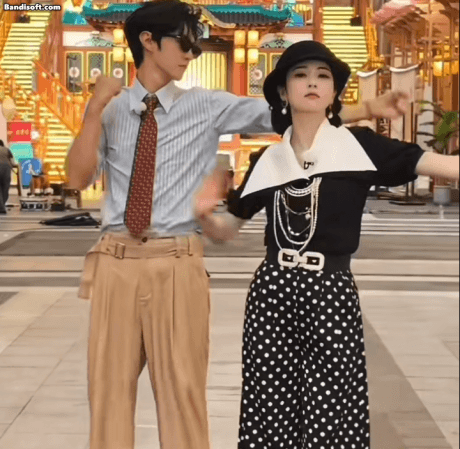 Cặp đôi Running Man tái hợp chấn động MXH: Nhà trai tên V còn nhà gái tên L, tin real đến không thể real hơn