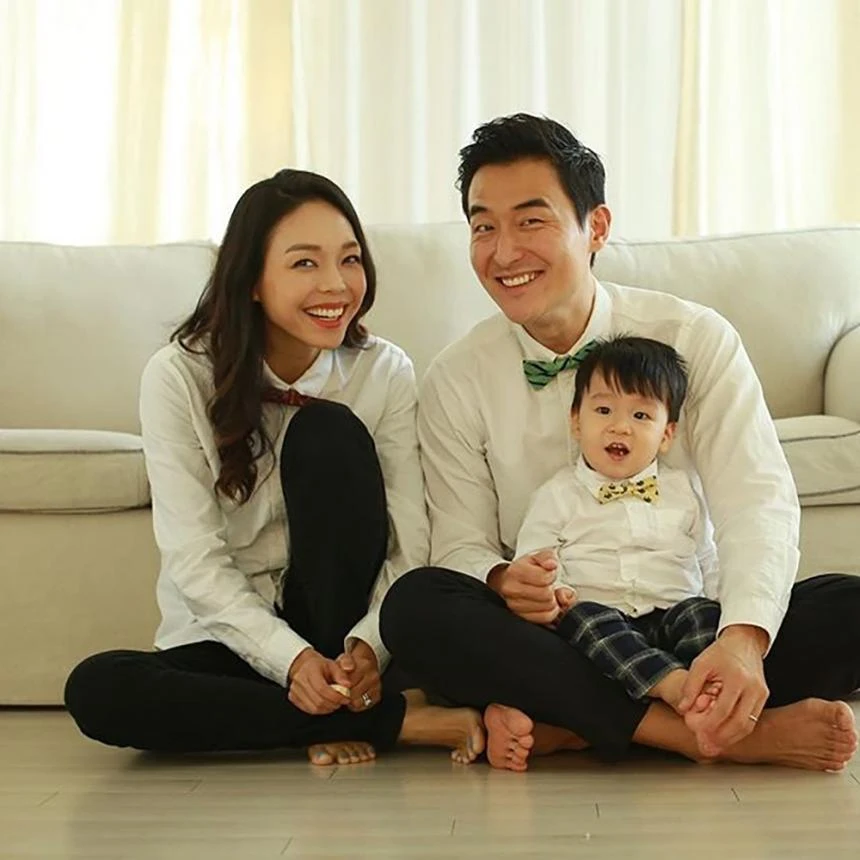 Cặp đôi vàng showbiz ly hôn bí mật từ 2 năm trước mà cả nước không ai hay biết, trước đó toàn diễn sâu nhằm qua mặt thiên hạ Cặp đôi vàng showbiz ly hôn bí mật từ 2 năm trước mà cả nước không ai hay biết, trước đó toàn diễn sâu nhằm qua mặt thiên hạ