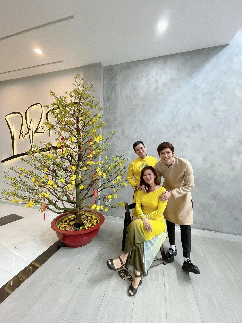 Cậu bé theo mẹ bán vé số, sống trong nhà 11m2 giờ trở thành nam thần nghìn tỷ, đóng 2 phim tranh giải Oscar Cậu bé theo mẹ bán vé số, sống trong nhà 11m2 giờ trở thành nam thần nghìn tỷ, đóng 2 phim tranh giải Oscar
