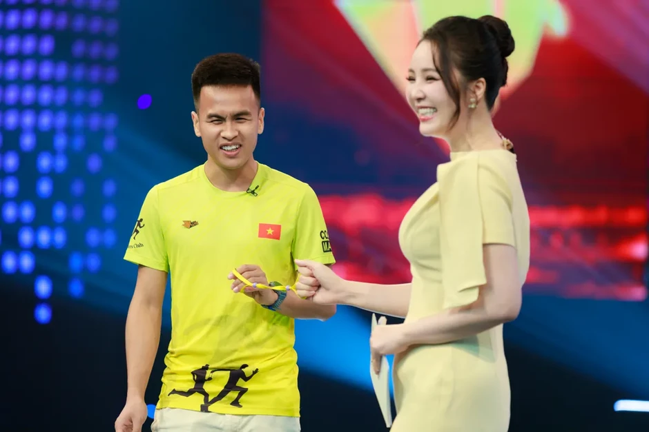 Câu chuyện về những con người không chịu đầu hàng “bóng tối” trong Việc tử tế tháng 8 Câu chuyện về những con người không chịu đầu hàng “bóng tối” trong Việc tử tế tháng 8