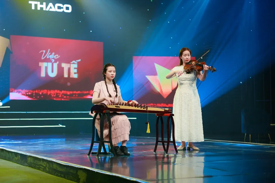 Câu chuyện về những con người không chịu đầu hàng “bóng tối” trong Việc tử tế tháng 8 Câu chuyện về những con người không chịu đầu hàng “bóng tối” trong Việc tử tế tháng 8