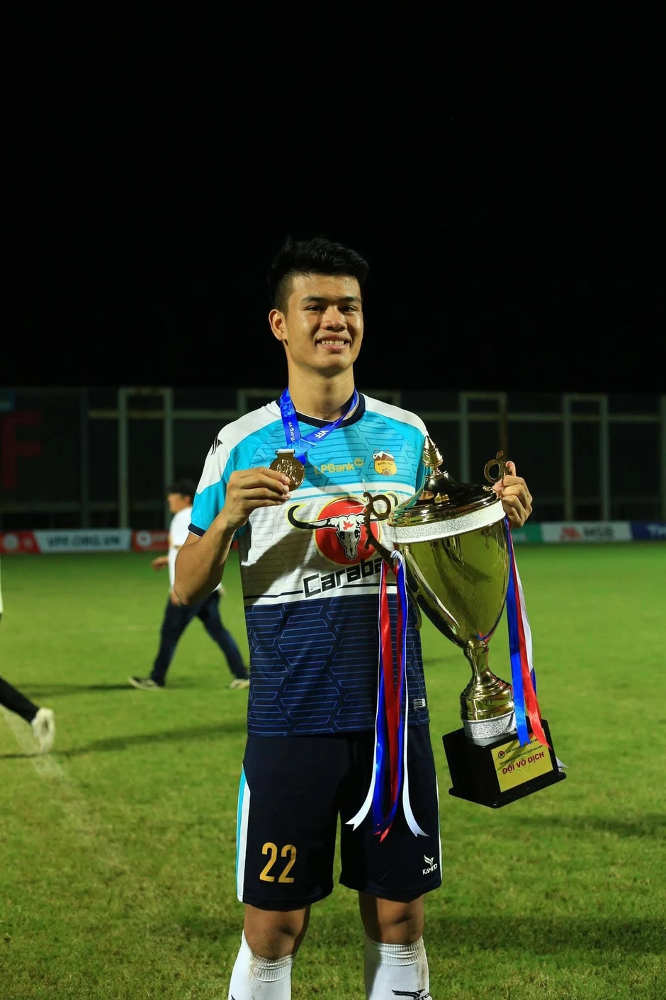 Cầu thủ tuyển Việt Nam cao gần 2 m nổi bật ở khai mạc ASIAD 2026