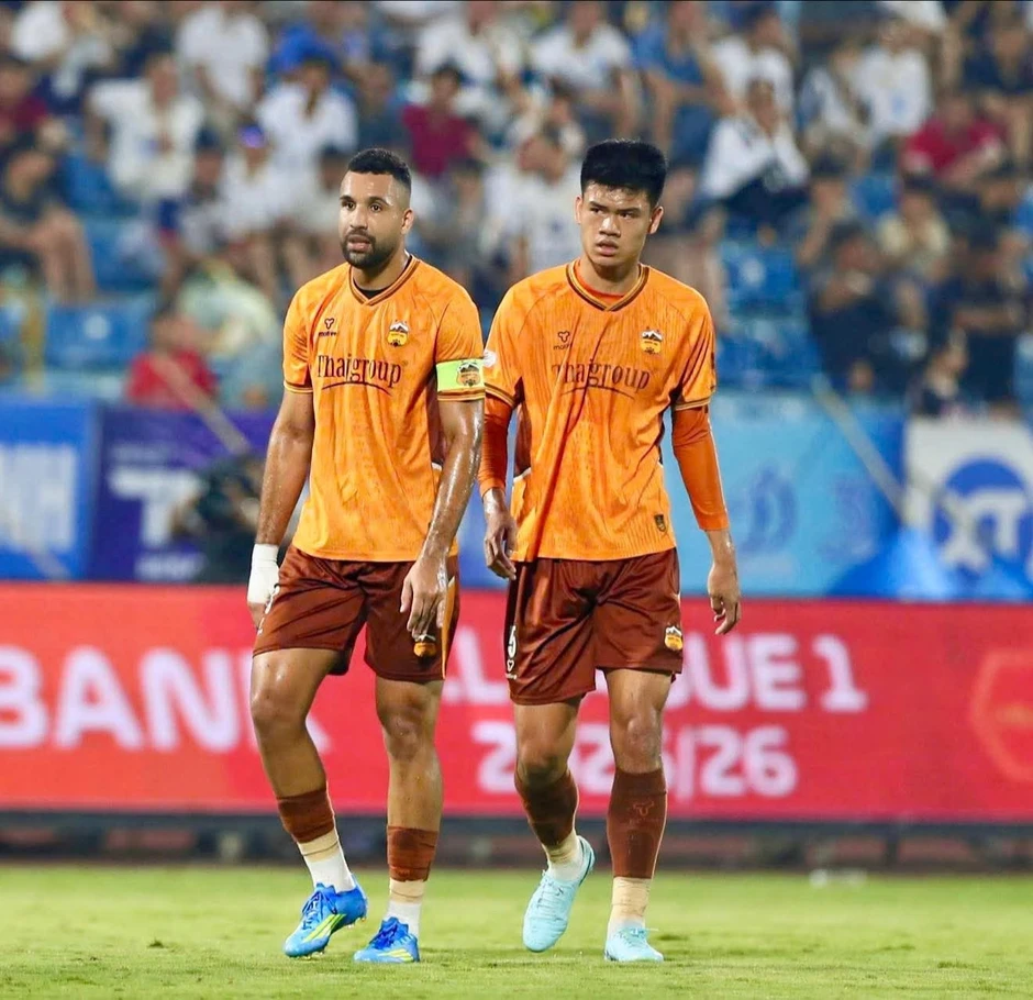 Cầu thủ tuyển Việt Nam cao gần 2 m nổi bật ở khai mạc ASIAD 2026