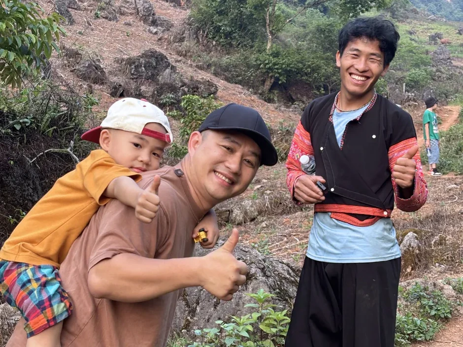 Cha con vạn dặm: Rời vùng an toàn để hiểu con hơn