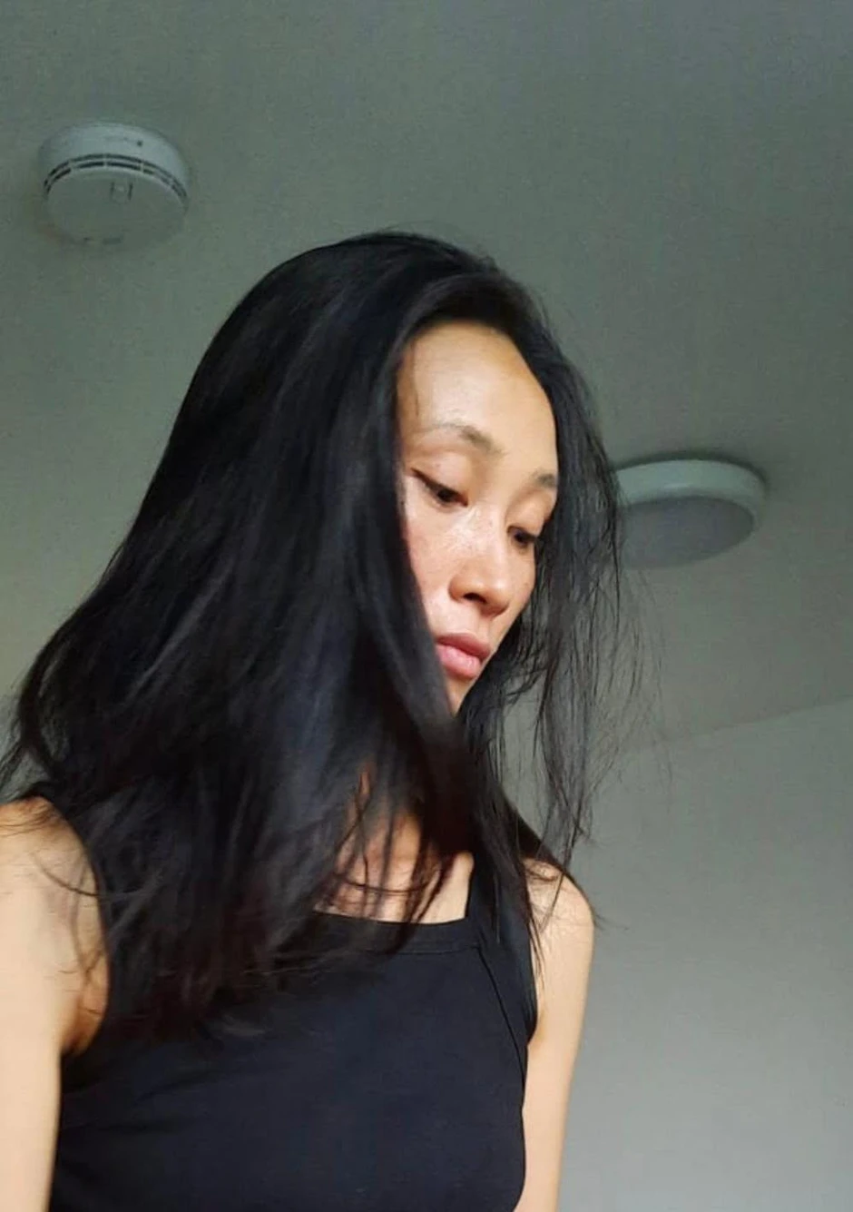 Chân dài quê Bắc Ninh từng oanh tạc sàn diễn: Nay sống kín tiếng ở Anh, làm trợ giảng hội họa Chân dài quê Bắc Ninh từng oanh tạc sàn diễn: Nay sống kín tiếng ở Anh, làm trợ giảng hội họa