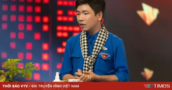 Chàng trai gom từng túi rác, gieo từng mầm cây suốt 20 năm để đổi "màu xanh" cho quê hương