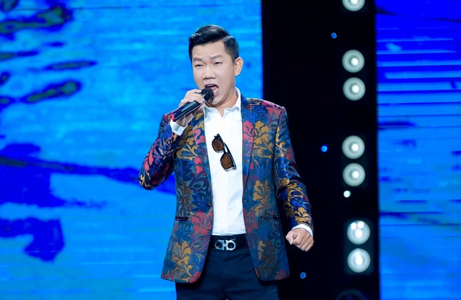 Chàng trai hát giống danh ca Elvis Phương gây chú ý Chàng trai hát giống danh ca Elvis Phương gây chú ý