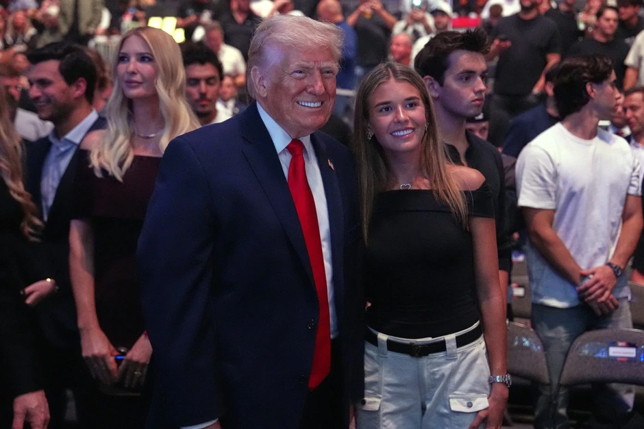 Cháu nội tiết lộ mối quan hệ với ông Donald Trump Cháu nội tiết lộ mối quan hệ với ông Donald Trump