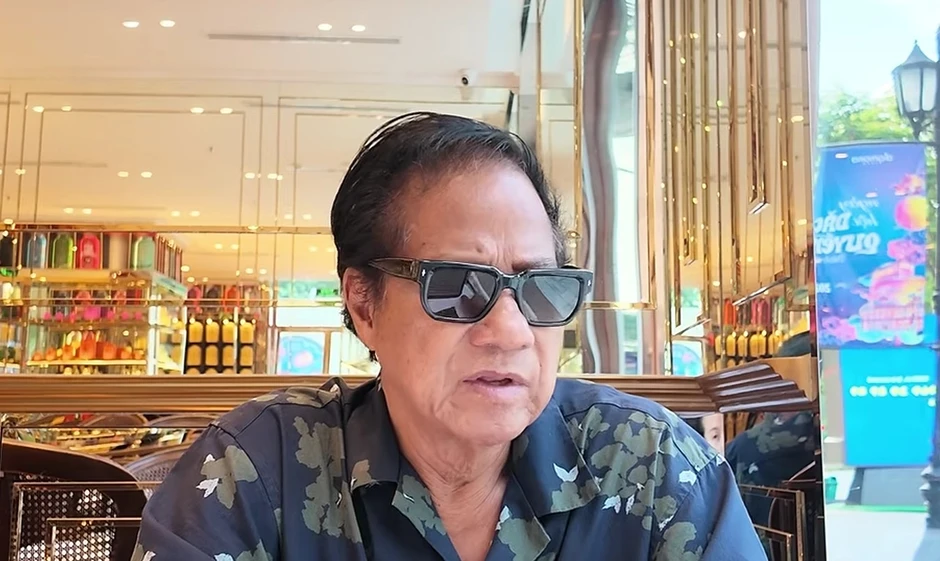 Chế Linh: "Rất phức tạp, không thể chấp nhận được" Chế Linh: "Rất phức tạp, không thể chấp nhận được"