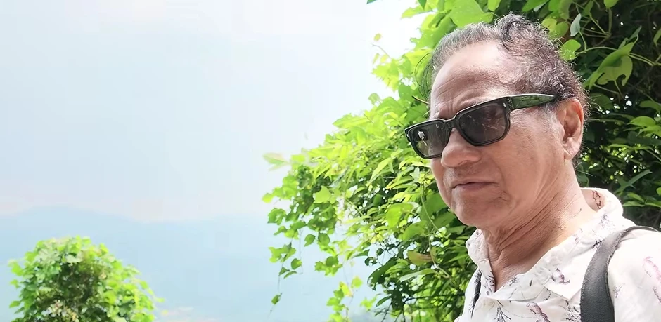 Chế Linh U90 leo bộ lên đỉnh Yên Tử: "Non sông đất nước hùng vĩ quá" Chế Linh U90 leo bộ lên đỉnh Yên Tử: "Non sông đất nước hùng vĩ quá"