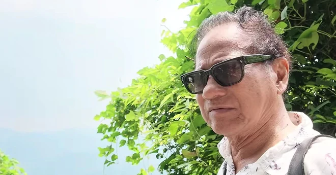 Chế Linh U90 leo bộ lên đỉnh Yên Tử: "Non sông đất nước hùng vĩ quá" Chế Linh U90 leo bộ lên đỉnh Yên Tử: "Non sông đất nước hùng vĩ quá"