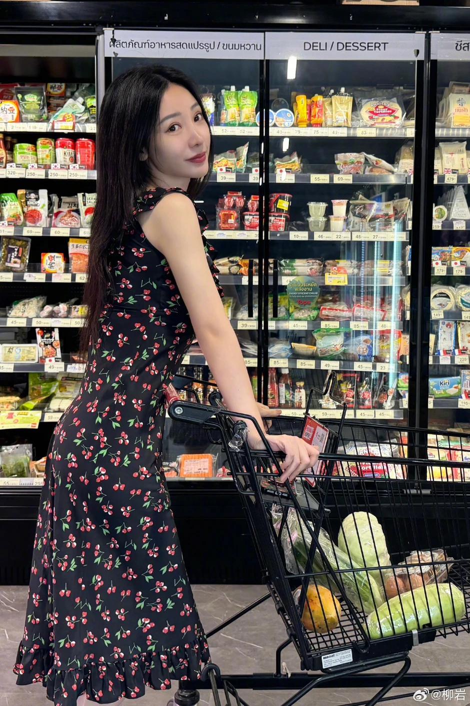 Chị Đẹp gợi cảm nhất showbiz biến mất 9 tháng qua, từng bị bắt gặp đi bệnh viện cùng mẹ với vòng 2 lùm xùm Chị Đẹp gợi cảm nhất showbiz biến mất 9 tháng qua, từng bị bắt gặp đi bệnh viện cùng mẹ với vòng 2 lùm xùm