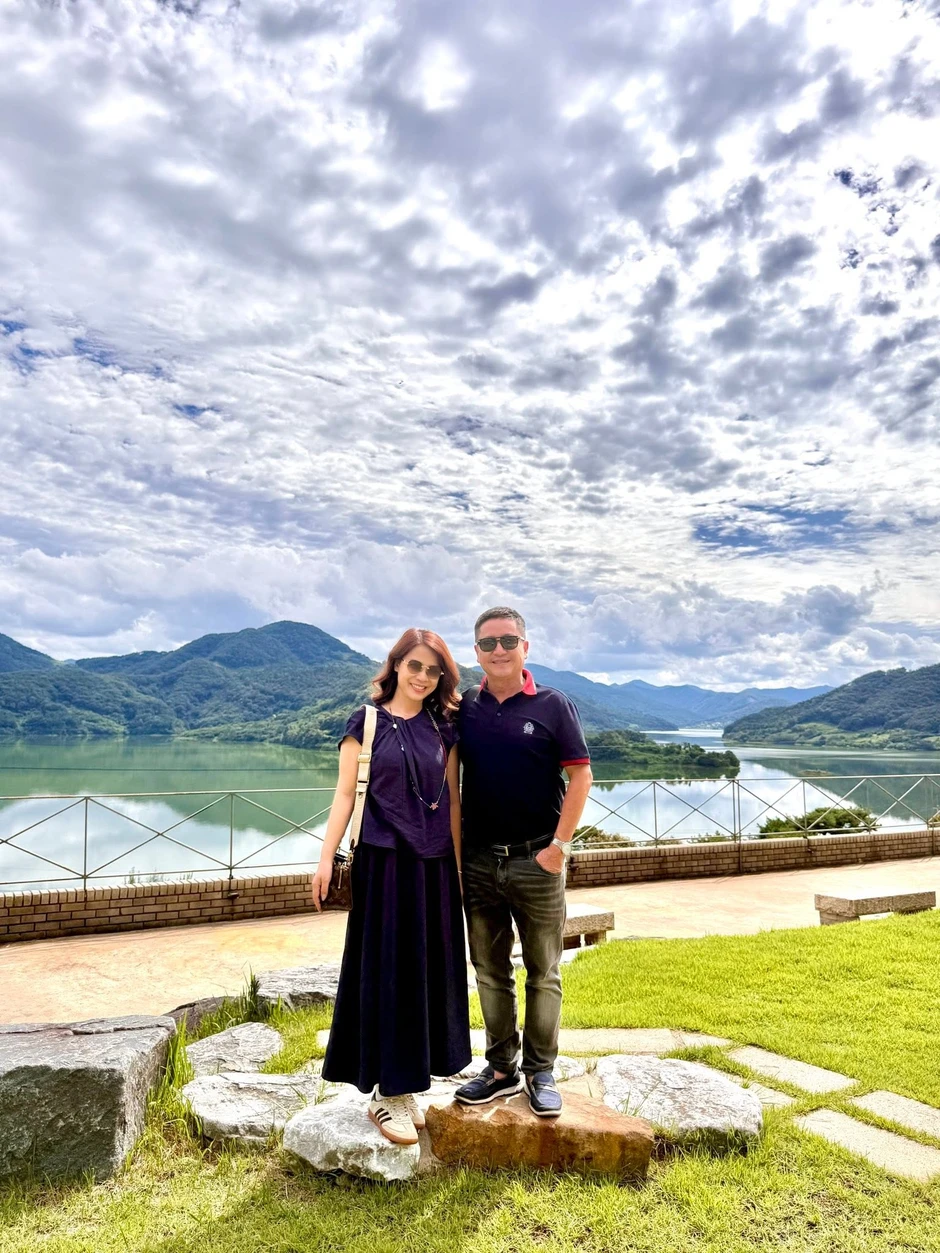 Chí Trung: "Tôi chỉ mong sống khỏe, chết nhanh, ít của để dành, ra đi nhiều người thương nhớ" Chí Trung: "Tôi chỉ mong sống khỏe, chết nhanh, ít của để dành, ra đi nhiều người thương nhớ"