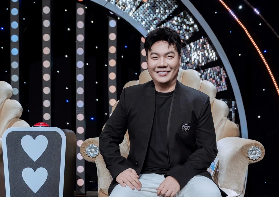 Chủ nhân hit ‘Bậu ơi đừng khóc’ nói lý do thử sức với bolero Chủ nhân hit ‘Bậu ơi đừng khóc’ nói lý do thử sức với bolero