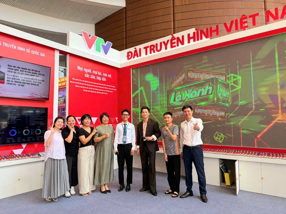 Chủ tịch Quốc hội Trần Thanh Mẫn thăm gian trưng bày của VTV tại Hội báo Toàn quốc năm 2026 Chủ tịch Quốc hội Trần Thanh Mẫn thăm gian trưng bày của VTV tại Hội báo Toàn quốc năm 2026