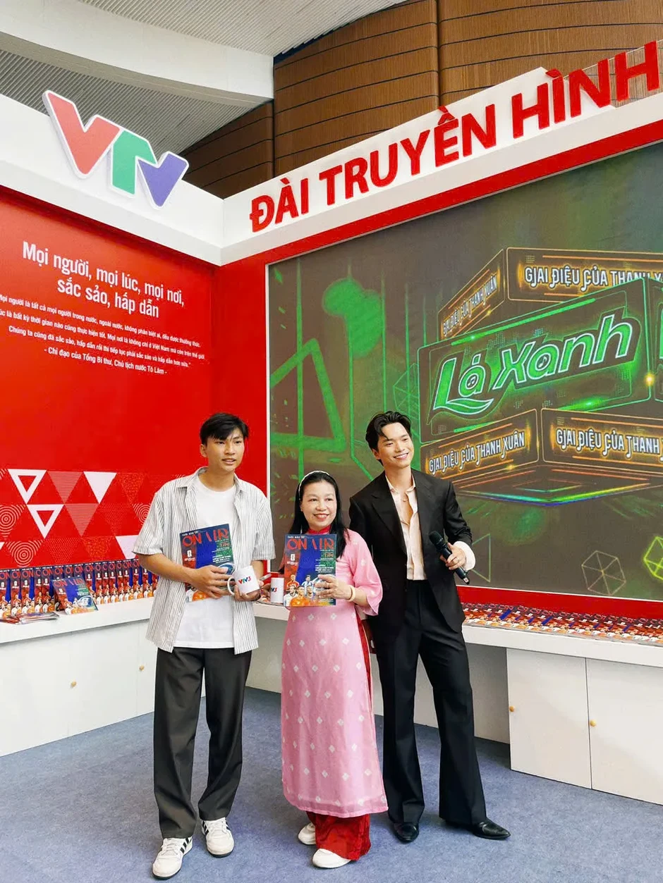 Chủ tịch Quốc hội Trần Thanh Mẫn thăm gian trưng bày của VTV tại Hội báo Toàn quốc năm 2026 Chủ tịch Quốc hội Trần Thanh Mẫn thăm gian trưng bày của VTV tại Hội báo Toàn quốc năm 2026