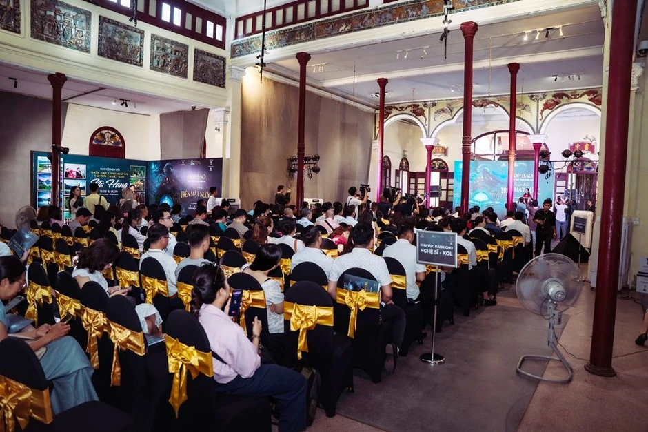 Chương trình nghệ thuật thực cảnh 'Long mạch Nà Hang' đưa khán giả nhập vai Chương trình nghệ thuật thực cảnh 'Long mạch Nà Hang' đưa khán giả nhập vai
