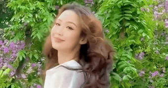 Chuyện gì đang xảy ra với Hoa hậu Bảo Ngọc?