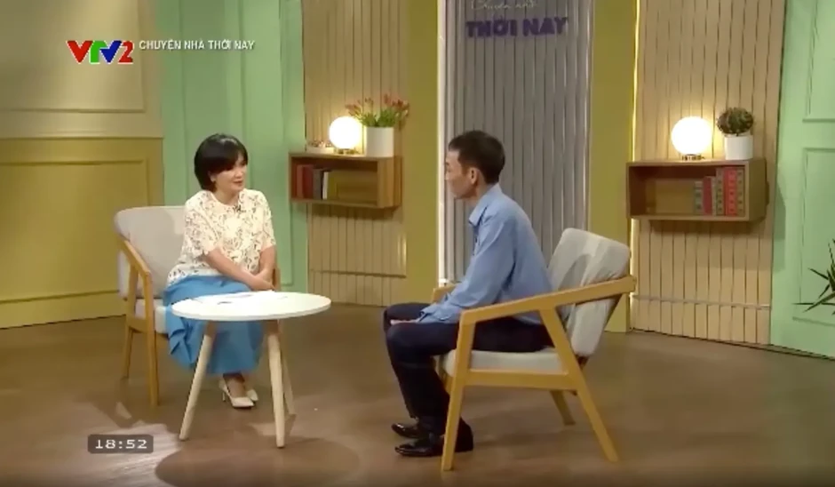 Chyện nhà thời nay: Câu chuyện về người cha sửa xe máy có con du học Mỹ khiến khán giả nghẹn lòng Chyện nhà thời nay: Câu chuyện về người cha sửa xe máy có con du học Mỹ khiến khán giả nghẹn lòng