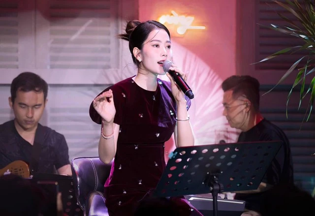 Clip nổi tiếng nhất của Nam Em Clip nổi tiếng nhất của Nam Em