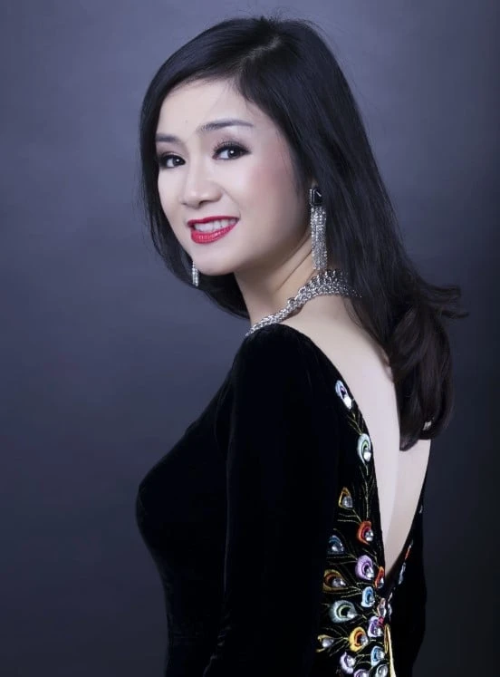 Cô gái hái chè ở Tuyên Quang lớn lên thành mỹ nhân nức tiếng màn ảnh Việt, nhan sắc tuổi U60 vẫn gây thương nhớ