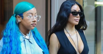 Con gái 12 tuổi của tỷ phú Kim Kardashian bọc răng bằng vàng, kim cương