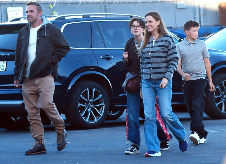 Con gái 17 tuổi khiến Ben Affleck “cứng họng” khi khuyên nhủ yêu đương Con gái 17 tuổi khiến Ben Affleck “cứng họng” khi khuyên nhủ yêu đương