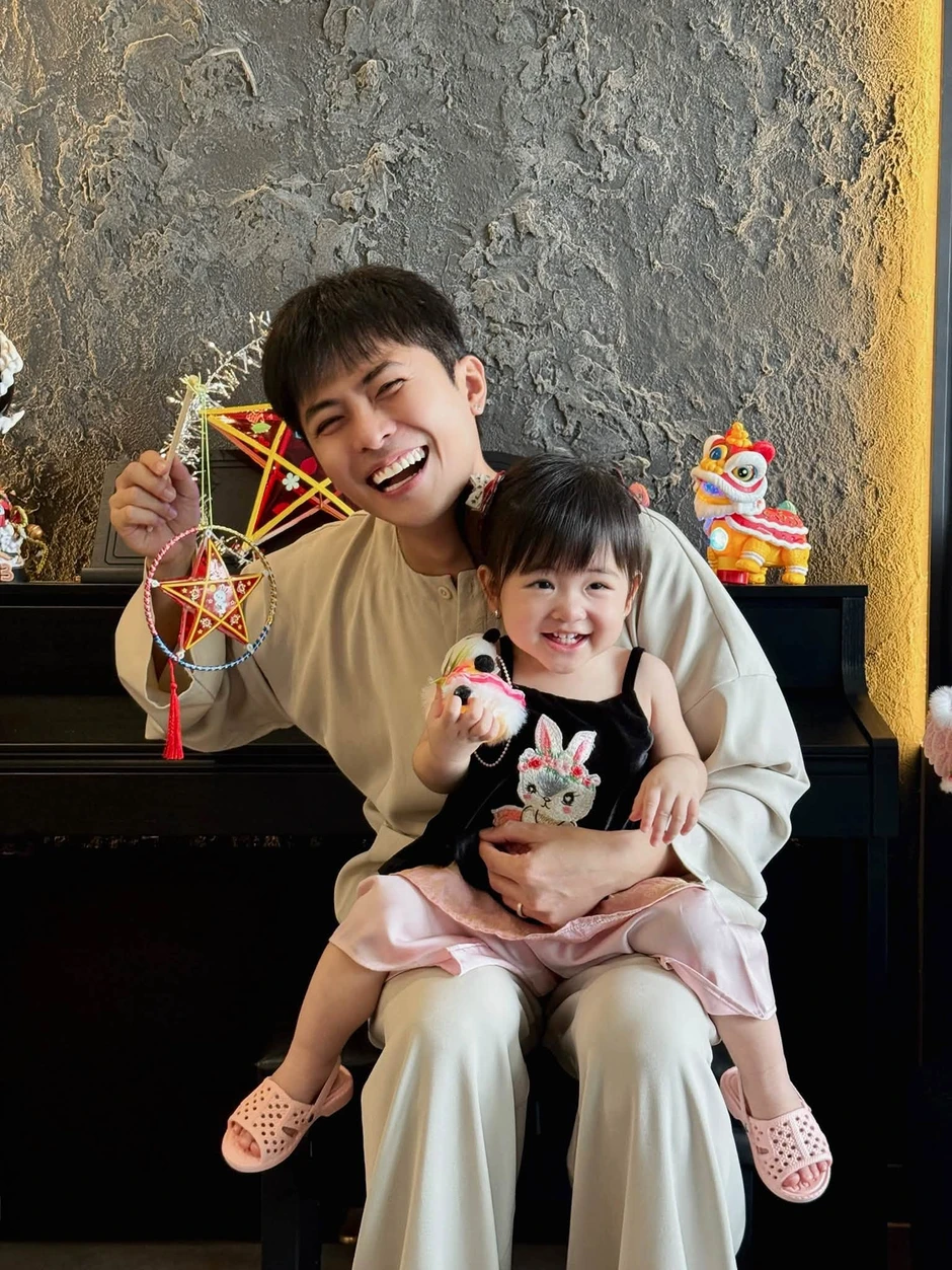 Con gái mừng sinh nhật Gin Tuấn Kiệt, dân tình xót cảnh Puka “bị ra rìa”