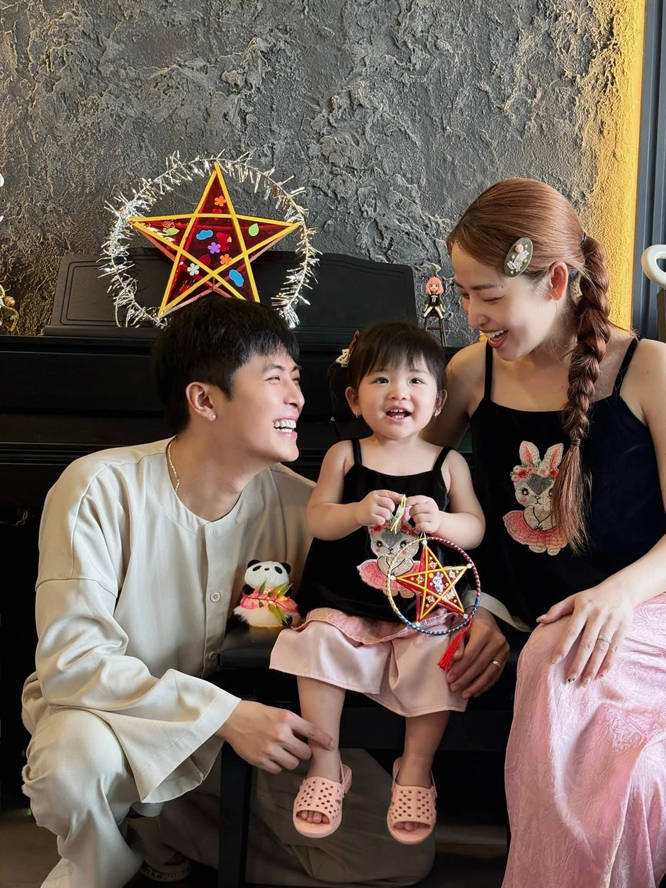 Con gái mừng sinh nhật Gin Tuấn Kiệt, dân tình xót cảnh Puka “bị ra rìa”