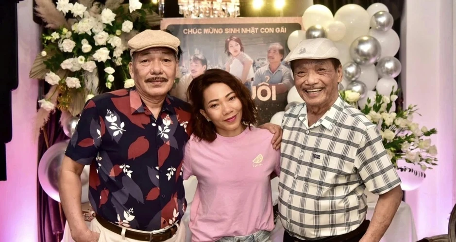 Con gái nam NSND nổi danh nói thẳng quan hệ với MC Kỳ Duyên Con gái nam NSND nổi danh nói thẳng quan hệ với MC Kỳ Duyên