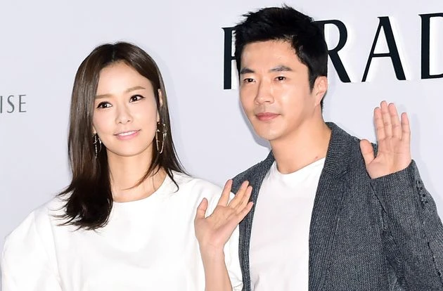 Con trai 17 tuổi của Kwon Sang Woo được thừa kế 1300 tỷ còn đẹp ăn đứt bố, đến ngày thi SAT vẫn mải mê chơi bời Con trai 17 tuổi của Kwon Sang Woo được thừa kế 1300 tỷ còn đẹp ăn đứt bố, đến ngày thi SAT vẫn mải mê chơi bời