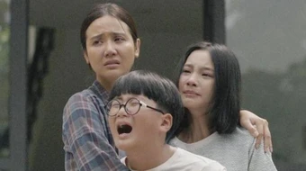 'Con trai' Huyền Lizzie khiến khán giả khóc